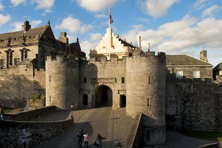 Glasgow Shore Excursion:Loch Lomond, The Trossachs & Stirling Castle Luxury Van  - Photo 1 of 6